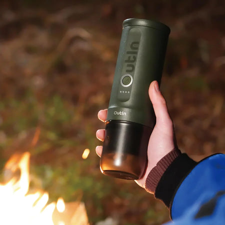 OutIn Nano Espressomaschine mit Akku forest green